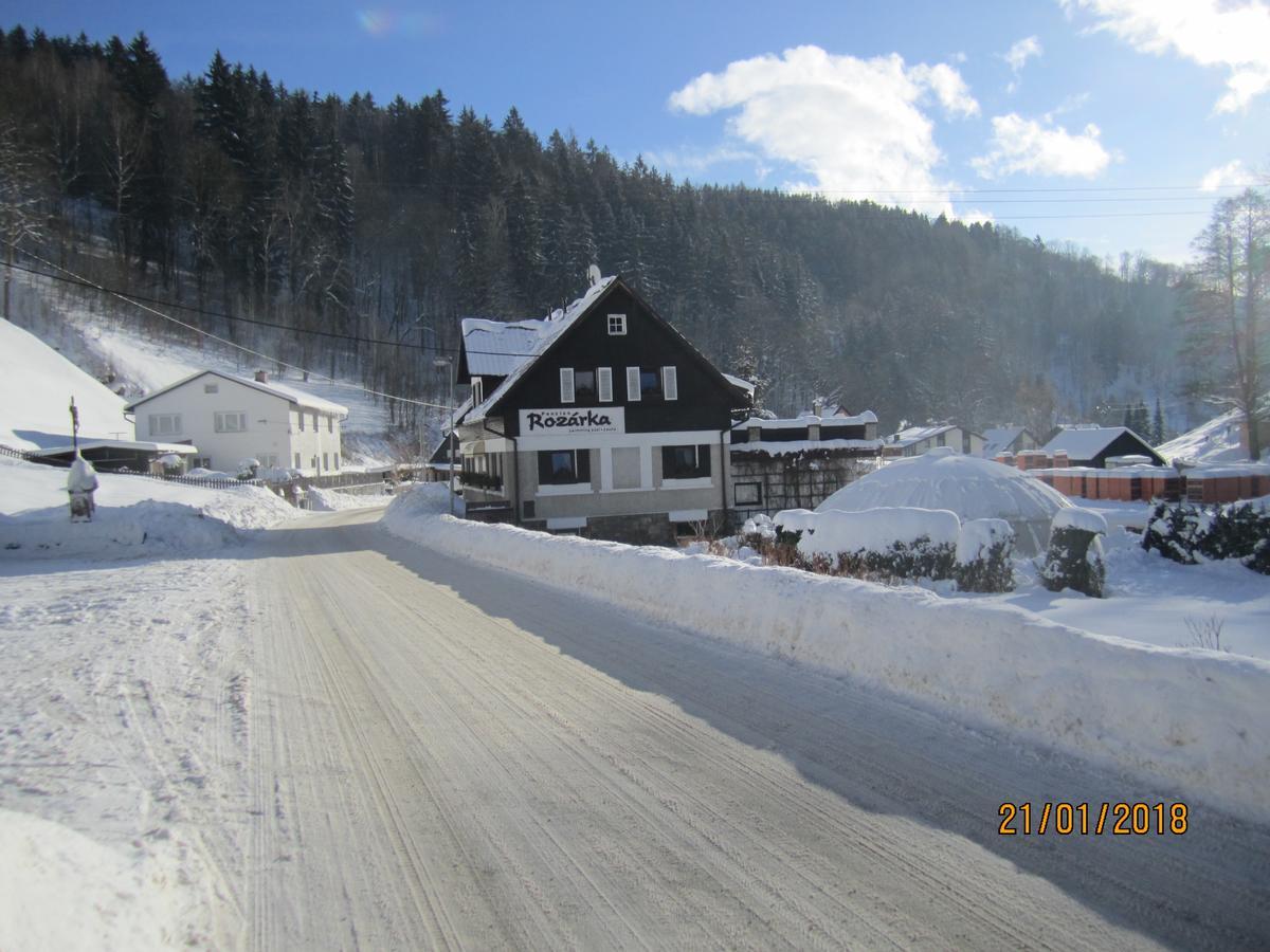 Chata Rozarka Dolni Dvur ภายนอก รูปภาพ
